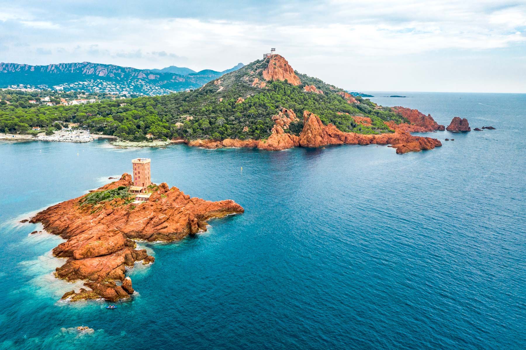Renting a Boat on the French Riviera: Everything You Need to Know